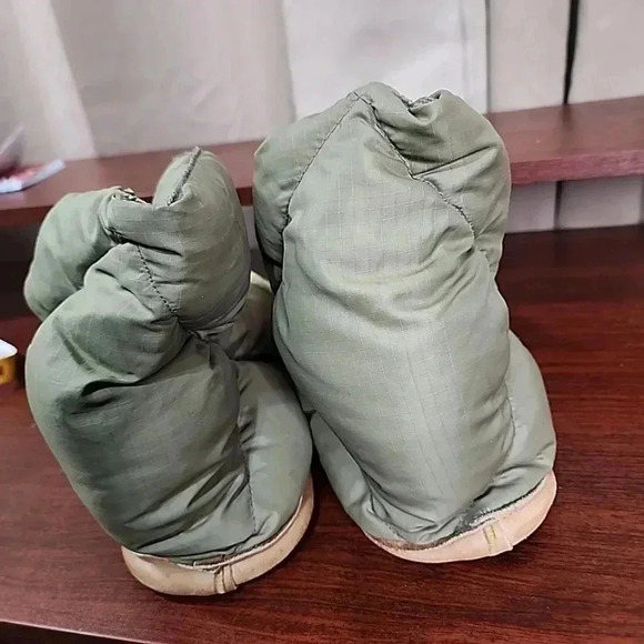 EDDIE BAUER vintage Goose Down Olive Camp Bootie Slippers Leather Soles. - Picture 8 of 12